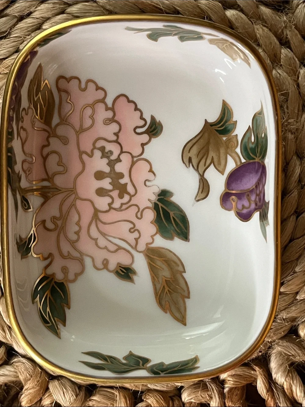 Discontinued Fitz&Floyd “Cloisonné Peony” Patterned - Soap Dish, With Gold Trim